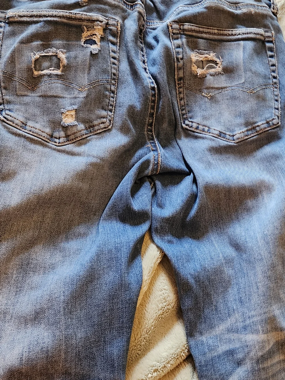 American Eagle Outfitters Distressed Skinny Blue Jeans